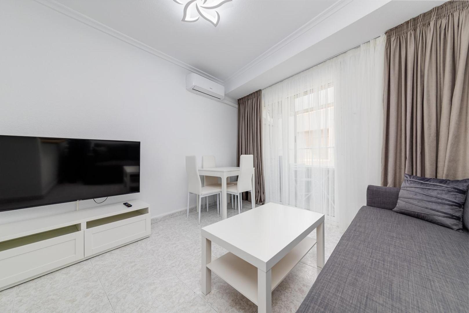 Calle Concordia 86, Two Bedroom Apartment, Up To 6 Guests, Near Del Cura Beach,Supermarket Mercadona And Central Bus Station Torrevieja Luaran gambar