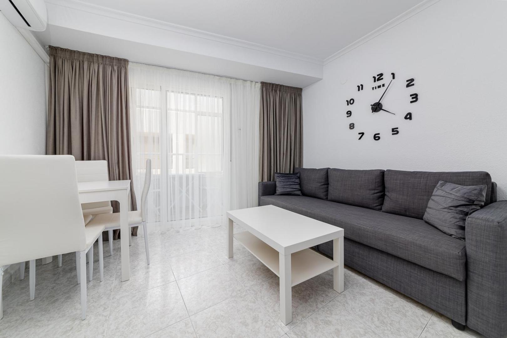 Calle Concordia 86, Two Bedroom Apartment, Up To 6 Guests, Near Del Cura Beach,Supermarket Mercadona And Central Bus Station Torrevieja Luaran gambar